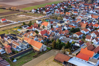 Photographie aérienne de Église Saint-Martin à le quartier Mörlheim in Landau in der Pfalz dans le département Rhénanie-Palatinat, Allemagne