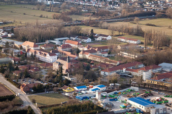 Vue aérienne de Fondation, école Jakob-Reeb, centre de jeunesse St. Joseph à Landau in der Pfalz dans le département Rhénanie-Palatinat, Allemagne