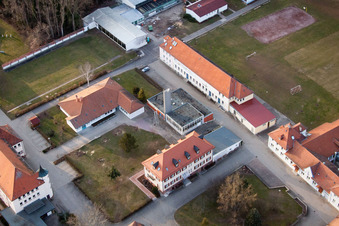 Fondation, école Jakob-Reeb, centre de jeunesse St. Joseph à Landau in der Pfalz dans le département Rhénanie-Palatinat, Allemagne depuis l'avion