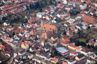 Vue aérienne de Église de l'Ange Gardien à Brühl dans le département Bade-Wurtemberg, Allemagne