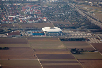 Photographie aérienne de SAP Arena à le quartier Hochstätt in Mannheim dans le département Bade-Wurtemberg, Allemagne