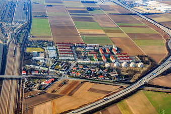 Vue aérienne de Kieselgrund à le quartier Hochstätt in Mannheim dans le département Bade-Wurtemberg, Allemagne