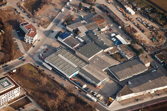 Vue aérienne de Harlachweg à le quartier Neuostheim in Mannheim dans le département Bade-Wurtemberg, Allemagne