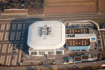 SAP Arena à le quartier Hochstätt in Mannheim dans le département Bade-Wurtemberg, Allemagne d'en haut