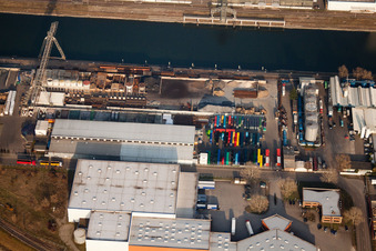 Port du Rhin à le quartier Rheinau in Mannheim dans le département Bade-Wurtemberg, Allemagne hors des airs