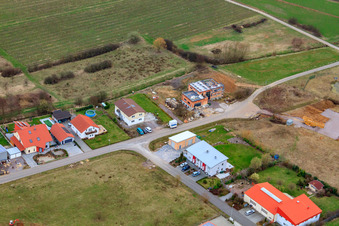 Vue aérienne de À l'Ahlmühle à Ilbesheim bei Landau dans le département Rhénanie-Palatinat, Allemagne