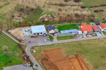 Vue aérienne de Zone industrielle An der Ahlmühle, Bähr Weinbautechnik GmbH à Ilbesheim bei Landau dans le département Rhénanie-Palatinat, Allemagne