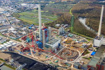 Vue oblique de Nouvelle centrale à vapeur ENBW du port du Rhin Karlsruhe à le quartier Daxlanden in Karlsruhe dans le département Bade-Wurtemberg, Allemagne