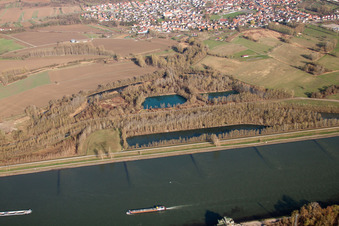 Vue aérienne de Munchhausen dans le département Bas Rhin, France