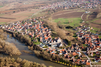 Vue aérienne de Munchhausen dans le département Bas Rhin, France