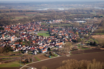 Vue d'oiseau de Mothern dans le département Bas Rhin, France