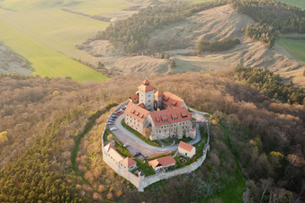 Photographie aérienne de Complexe du château de Veste Wachsenburg à le quartier Holzhausen in Amt Wachsenburg dans le département Thuringe, Allemagne