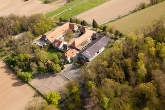 Rittnerthof à le quartier Durlach in Karlsruhe dans le département Bade-Wurtemberg, Allemagne hors des airs