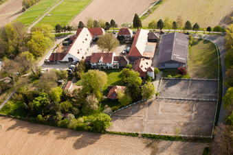 Rittnerthof à le quartier Durlach in Karlsruhe dans le département Bade-Wurtemberg, Allemagne depuis l'avion