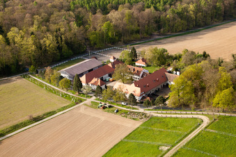Rittnerthof à le quartier Durlach in Karlsruhe dans le département Bade-Wurtemberg, Allemagne vue d'en haut