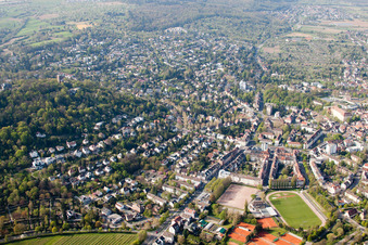 Photographie aérienne de Turmberg à le quartier Durlach in Karlsruhe dans le département Bade-Wurtemberg, Allemagne