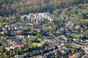 Vue aérienne de Quartier Geigersberg dans la zone urbaine à le quartier Durlach in Karlsruhe dans le département Bade-Wurtemberg, Allemagne