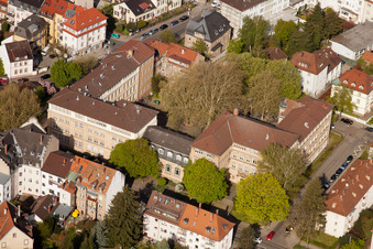 Photographie aérienne de Gymnase de Markgrafen à le quartier Durlach in Karlsruhe dans le département Bade-Wurtemberg, Allemagne