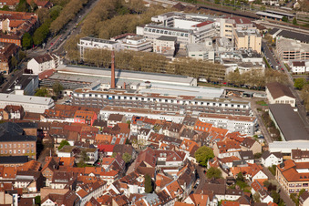 À la fonderie à le quartier Durlach in Karlsruhe dans le département Bade-Wurtemberg, Allemagne vue d'en haut