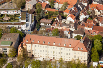 Vue aérienne de Karlsburg à le quartier Durlach in Karlsruhe dans le département Bade-Wurtemberg, Allemagne