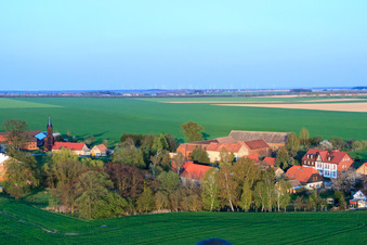 Quartier de Höfgen à le quartier Welsickendorf in Niederer Fläming dans le département Brandebourg, Allemagne d'en haut