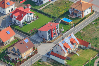 Vue d'oiseau de Sur la haute piste à Kandel dans le département Rhénanie-Palatinat, Allemagne