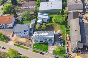 Vue aérienne de Zone industrielle de Horst à le quartier Minderslachen in Kandel dans le département Rhénanie-Palatinat, Allemagne