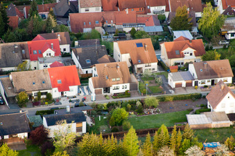 Quartier Grünwettersbach in Karlsruhe dans le département Bade-Wurtemberg, Allemagne d'un drone