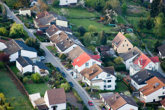 Quartier Grünwettersbach in Karlsruhe dans le département Bade-Wurtemberg, Allemagne depuis l'avion