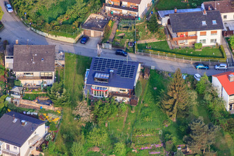 Vue aérienne de Chemin Albert Schneller à le quartier Grünwettersbach in Karlsruhe dans le département Bade-Wurtemberg, Allemagne
