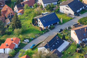 Chemin Albert Schneller à le quartier Grünwettersbach in Karlsruhe dans le département Bade-Wurtemberg, Allemagne hors des airs