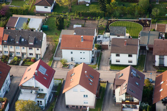 Tulpenstr à le quartier Reichenbach in Waldbronn dans le département Bade-Wurtemberg, Allemagne d'en haut