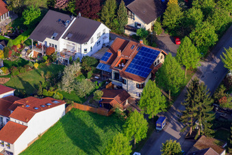 Rue Ruländer à le quartier Stupferich in Karlsruhe dans le département Bade-Wurtemberg, Allemagne d'en haut
