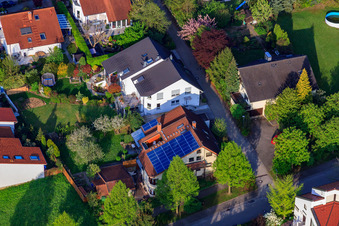 Rue Ruländer à le quartier Stupferich in Karlsruhe dans le département Bade-Wurtemberg, Allemagne hors des airs