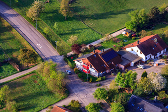 Rue Riesling à le quartier Stupferich in Karlsruhe dans le département Bade-Wurtemberg, Allemagne d'en haut