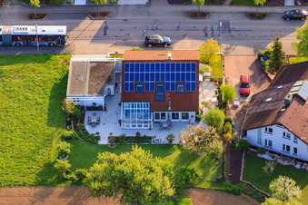 Rue Riesling à le quartier Stupferich in Karlsruhe dans le département Bade-Wurtemberg, Allemagne vue d'en haut