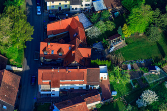Rue Palmbacher à le quartier Stupferich in Karlsruhe dans le département Bade-Wurtemberg, Allemagne vue du ciel