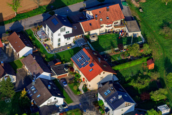 Vue aérienne de Gass supérieur à le quartier Stupferich in Karlsruhe dans le département Bade-Wurtemberg, Allemagne