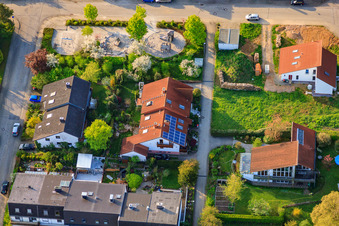 Vue aérienne de Rue Palmbacher à le quartier Stupferich in Karlsruhe dans le département Bade-Wurtemberg, Allemagne