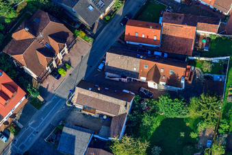 Rue Palmbacher à le quartier Stupferich in Karlsruhe dans le département Bade-Wurtemberg, Allemagne vue d'en haut