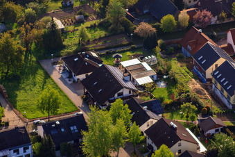 Stutenpferchstr à le quartier Stupferich in Karlsruhe dans le département Bade-Wurtemberg, Allemagne d'en haut