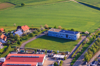 Vue aérienne de ABAS Project Management GmbH, LEITWERK AG à le quartier Stupferich in Karlsruhe dans le département Bade-Wurtemberg, Allemagne