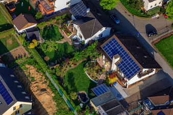 Stutenpferchstr à le quartier Stupferich in Karlsruhe dans le département Bade-Wurtemberg, Allemagne d'en haut