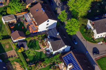 Stutenpferchstr à le quartier Stupferich in Karlsruhe dans le département Bade-Wurtemberg, Allemagne hors des airs