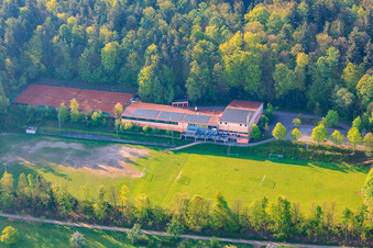 Vue aérienne de Association sportive Stupferich 1896/1912 eV à le quartier Stupferich in Karlsruhe dans le département Bade-Wurtemberg, Allemagne
