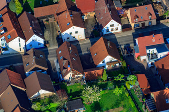 Enregistrement par drone de Thomashofstr à le quartier Stupferich in Karlsruhe dans le département Bade-Wurtemberg, Allemagne