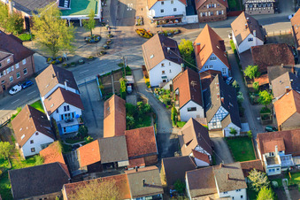Photographie aérienne de Kleinsteinbacher Straße à le quartier Stupferich in Karlsruhe dans le département Bade-Wurtemberg, Allemagne