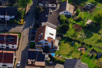 Enzianstr à le quartier Stupferich in Karlsruhe dans le département Bade-Wurtemberg, Allemagne vue d'en haut