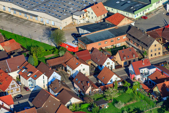 Thomashofstr à le quartier Stupferich in Karlsruhe dans le département Bade-Wurtemberg, Allemagne depuis l'avion