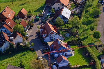 Vue oblique de Rue Gerbera à le quartier Stupferich in Karlsruhe dans le département Bade-Wurtemberg, Allemagne